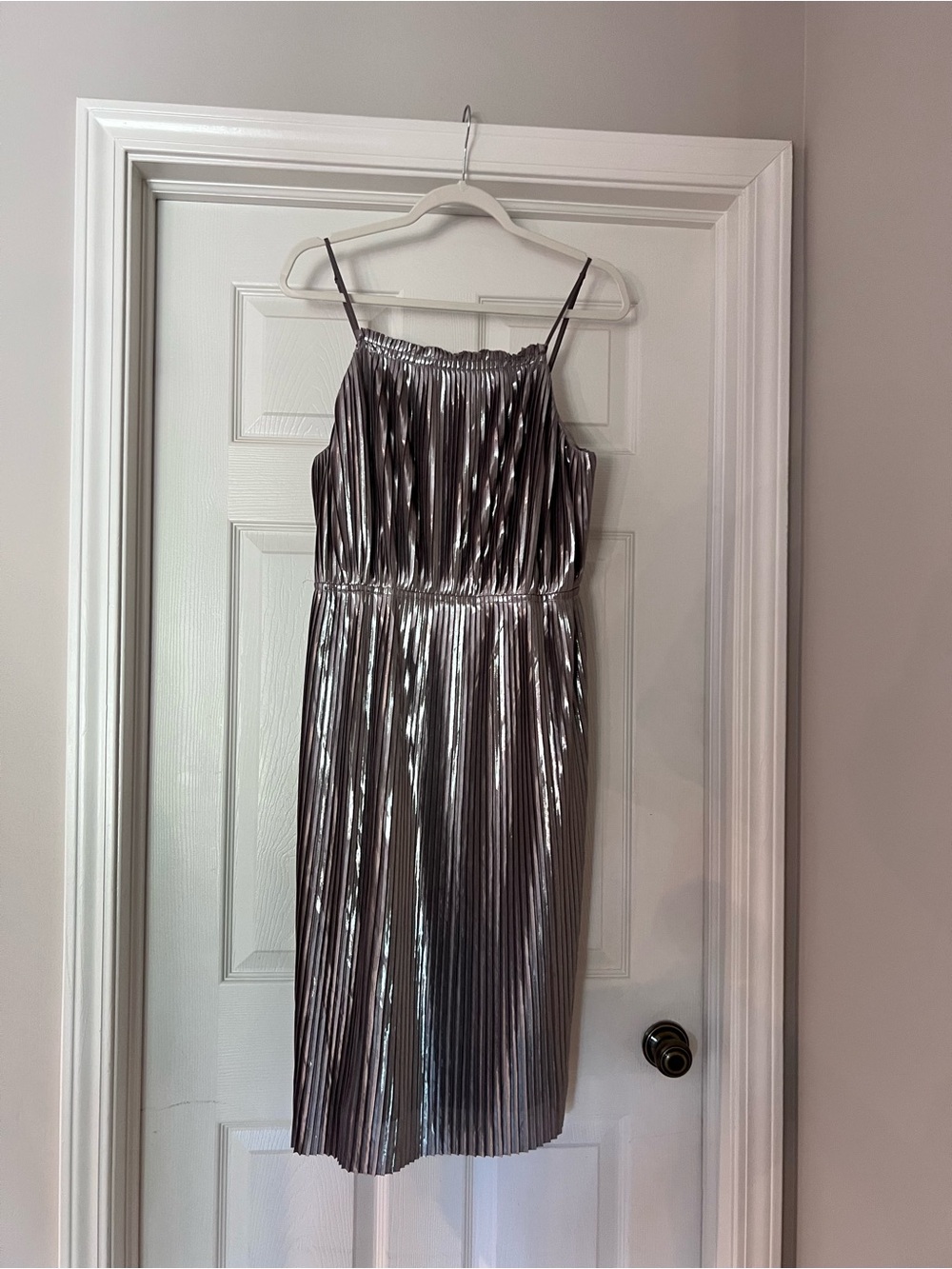 Banana Republic - Satin - Pleated - Dress in Champagne Color